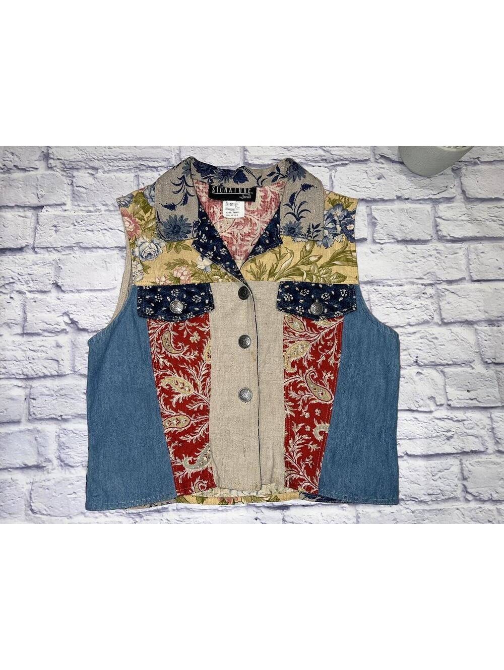 Vintage vest  Signature by Jerell Size Small